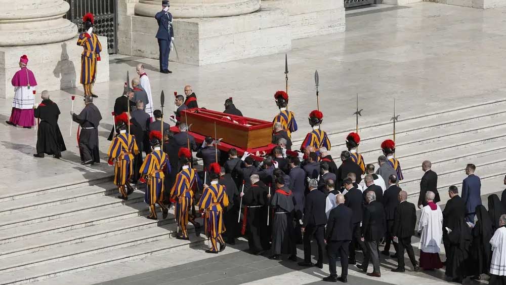 Una folla mondiale per l’ultimo saluto a Papa Francesco
