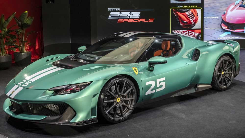 Due fuoriserie Ferrari per chi ama l’adrenalina, arriva la nuova 296 Speciale