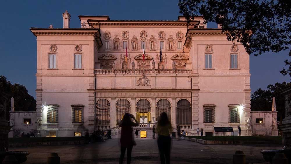 Viaggio nella storia della Galleria Borghese, tra arte, luce e trasformazione