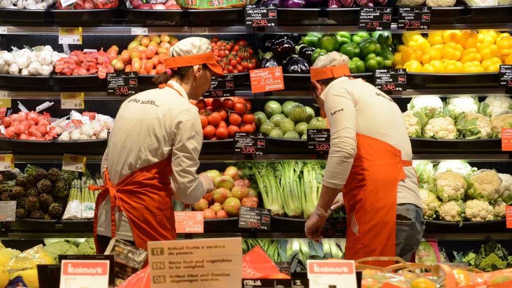 Prezzi alimentari, in quattro anni un aumento record in Italia