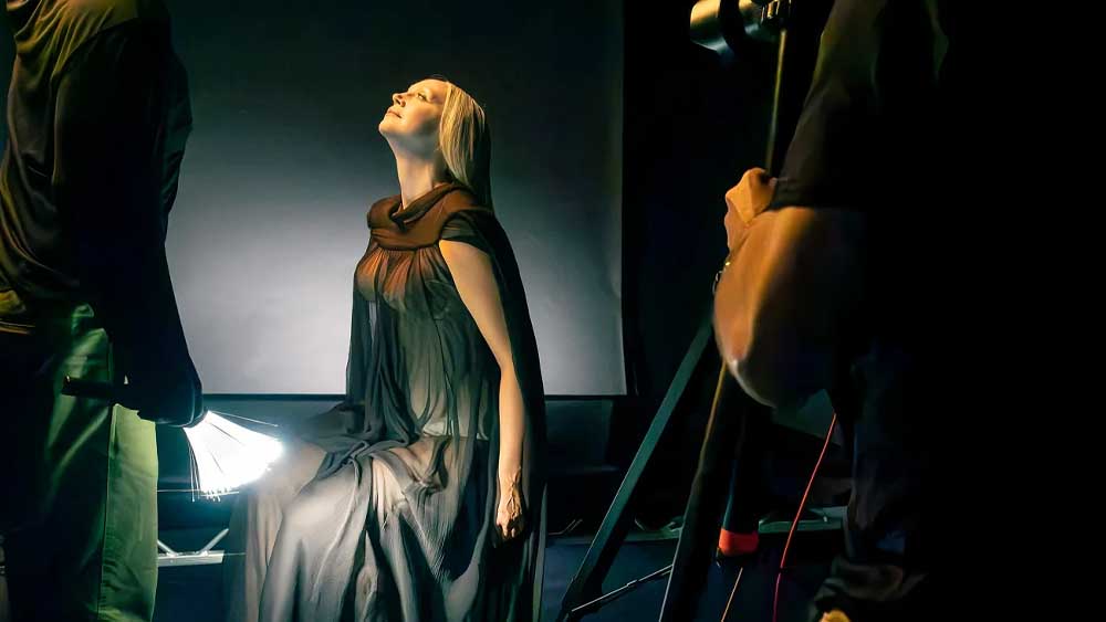 Il calendario Pirelli tra magia, tempo e rivoluzione estetica